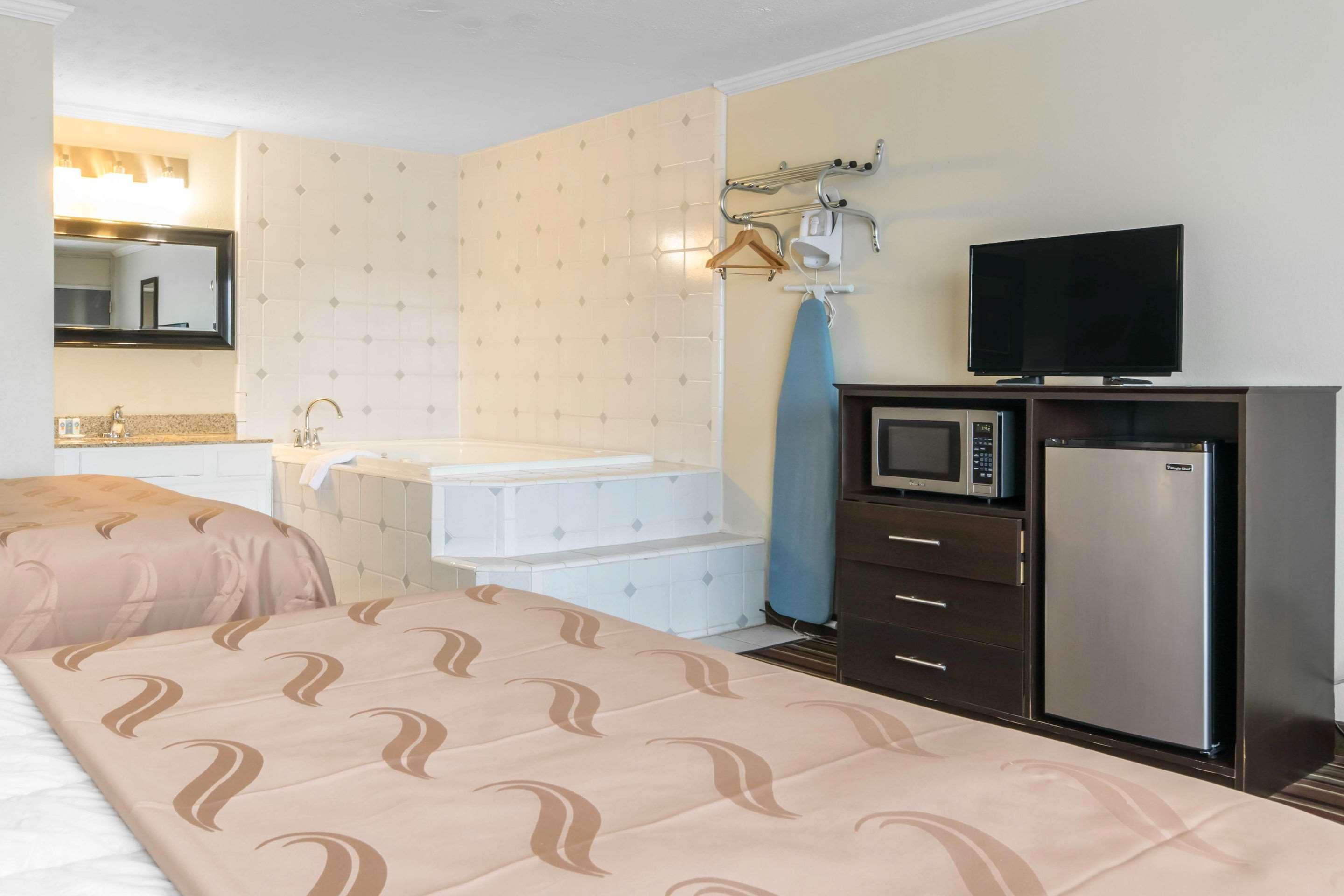 Quality Inn & Suites Horse Cave Ngoại thất bức ảnh