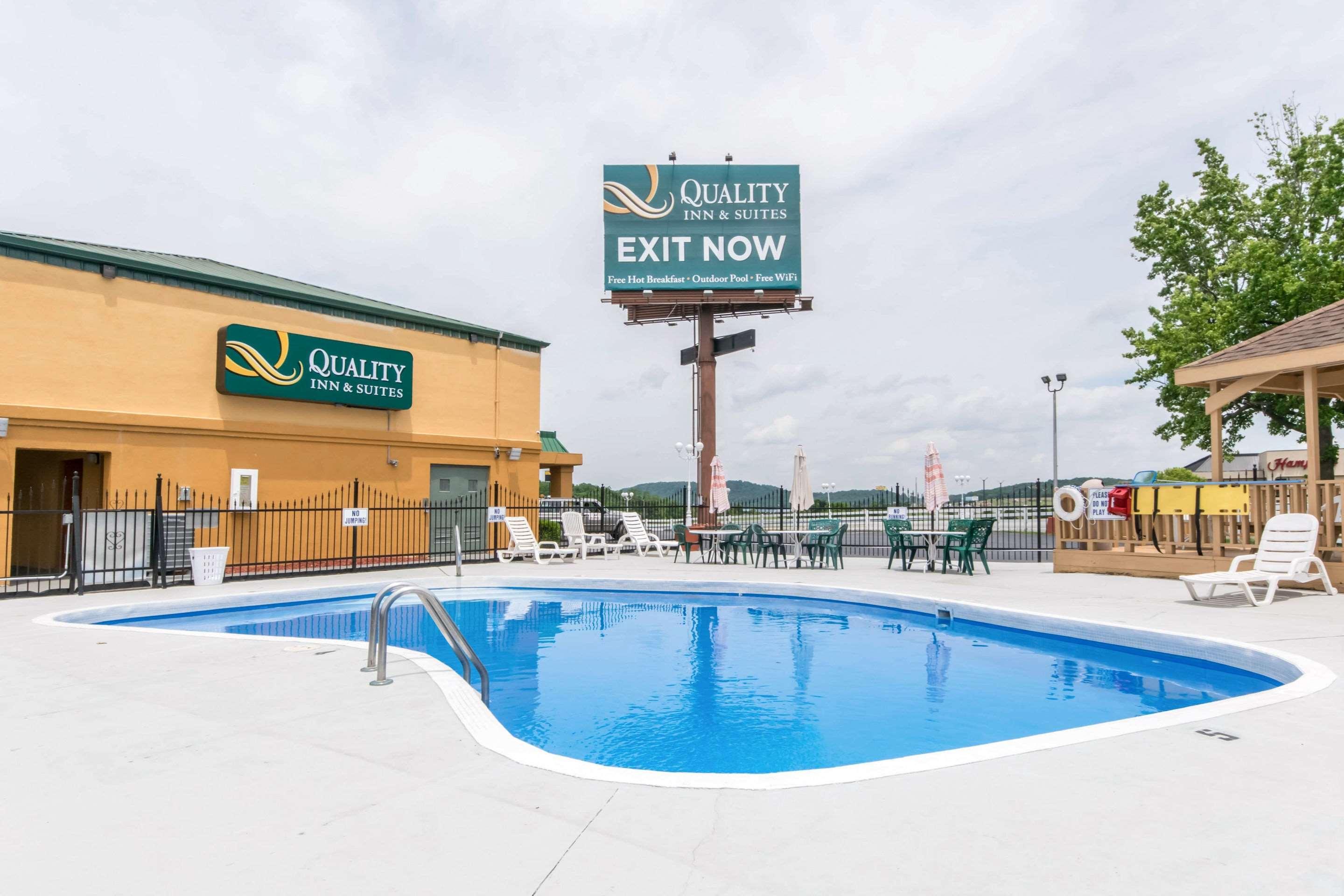 Quality Inn & Suites Horse Cave Ngoại thất bức ảnh