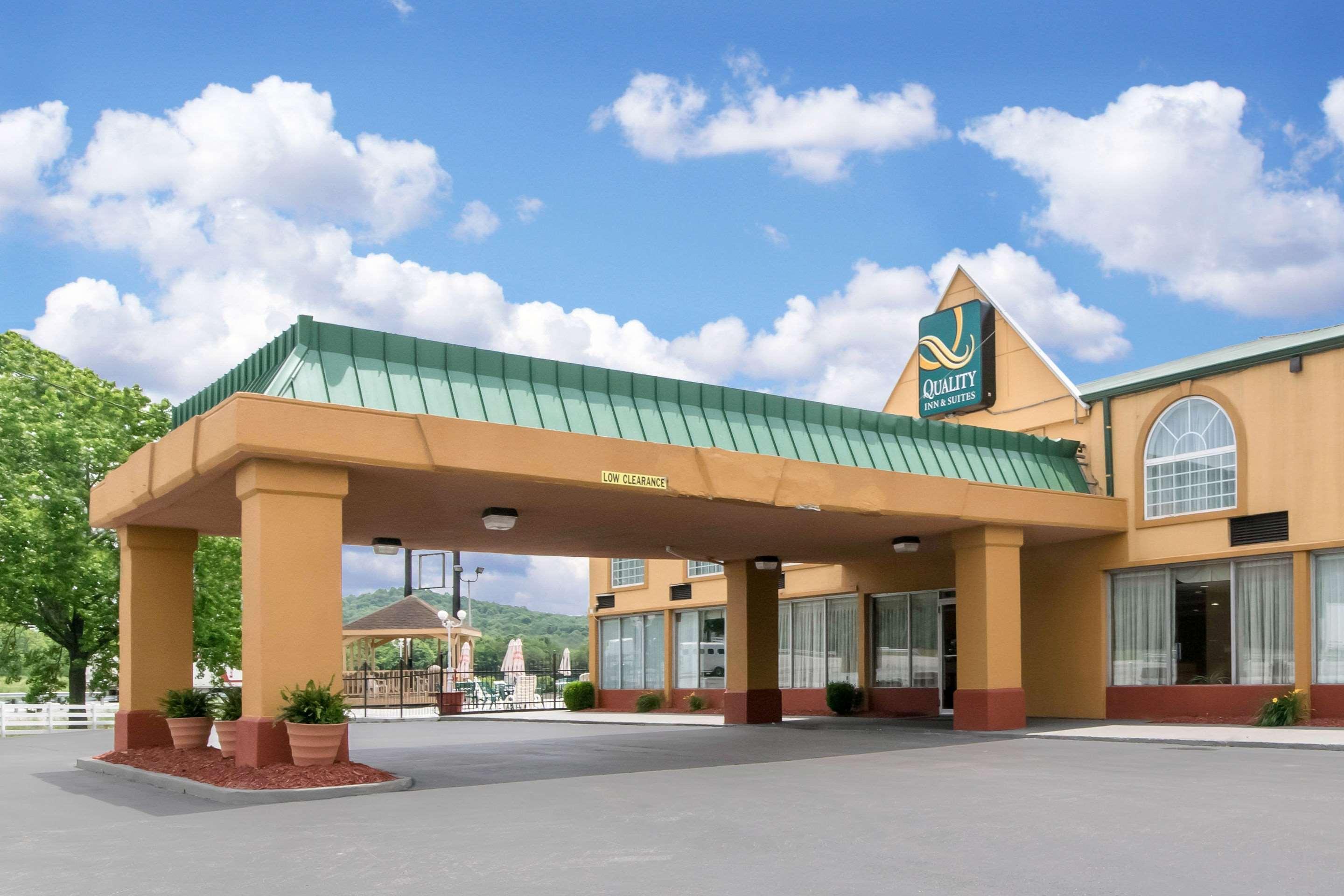 Quality Inn & Suites Horse Cave Ngoại thất bức ảnh