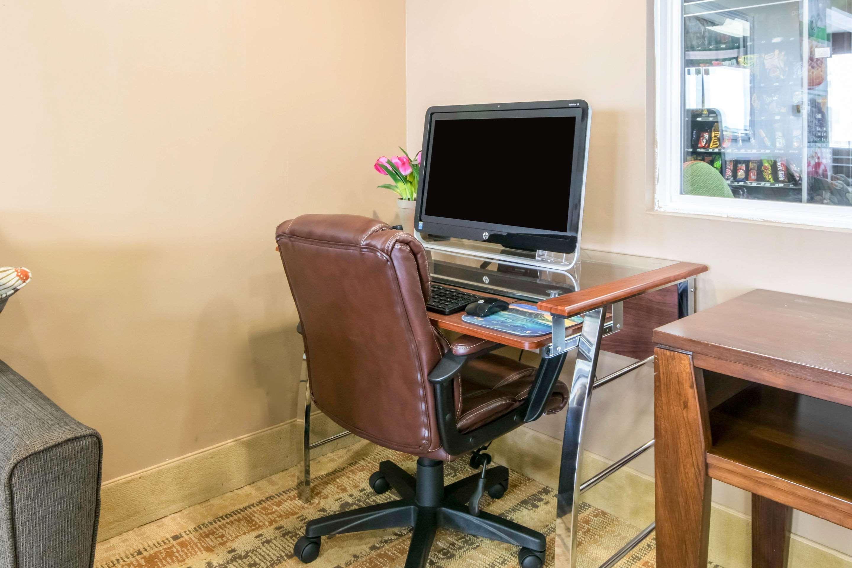 Quality Inn & Suites Horse Cave Ngoại thất bức ảnh