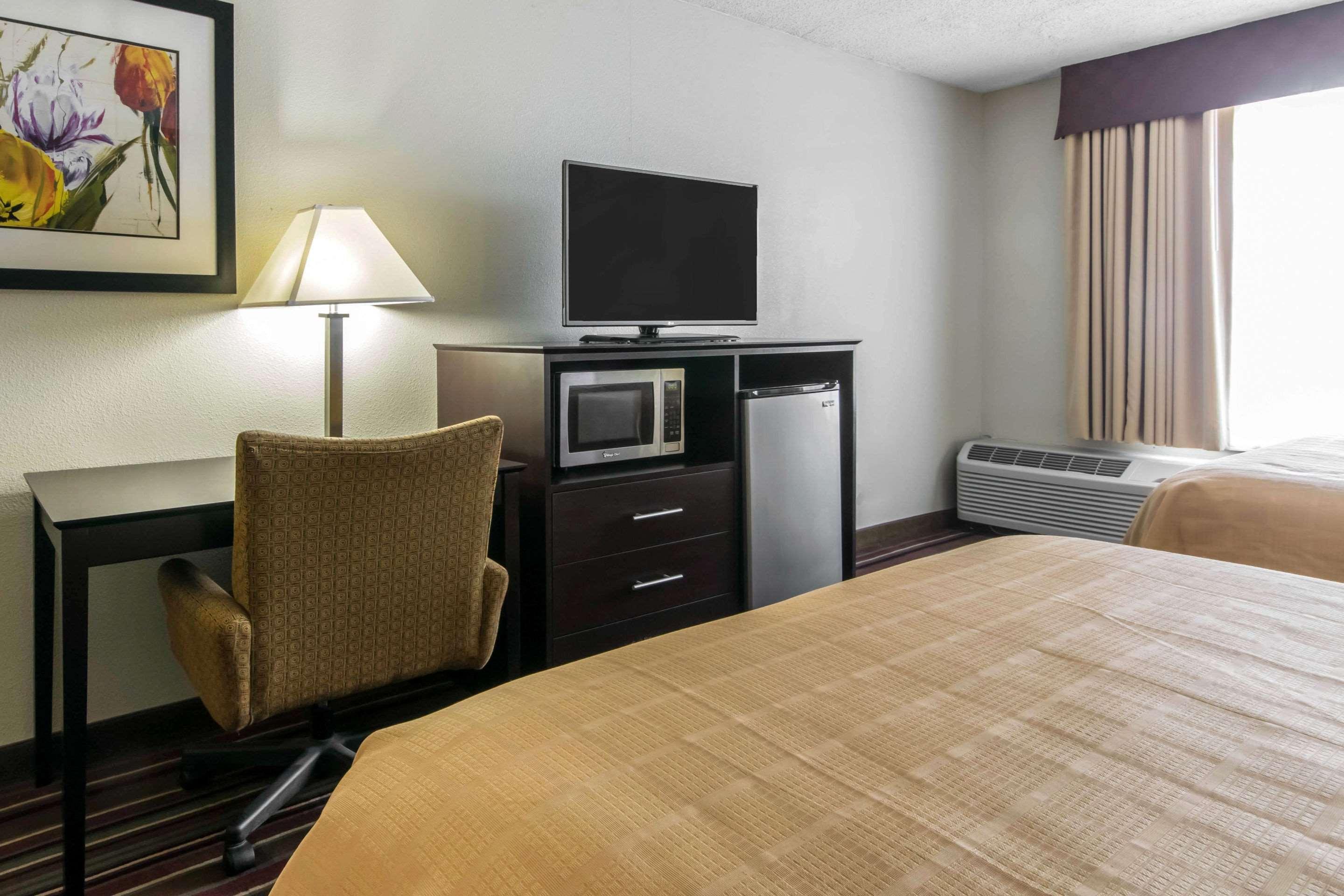 Quality Inn & Suites Horse Cave Ngoại thất bức ảnh
