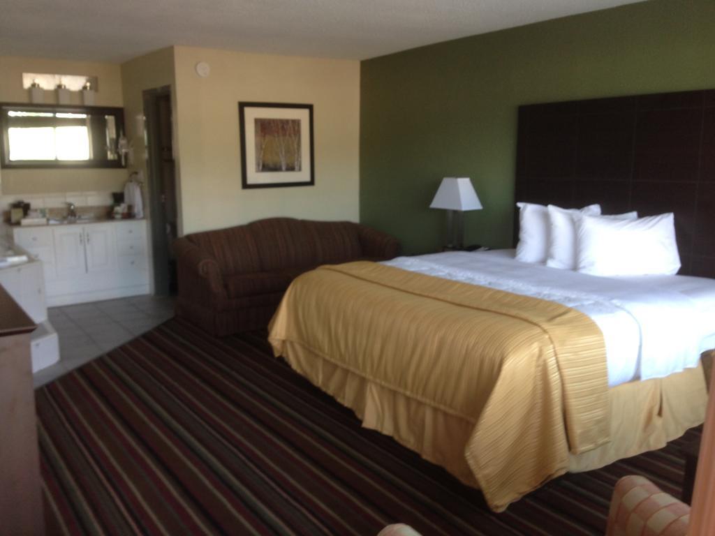 Quality Inn & Suites Horse Cave Ngoại thất bức ảnh